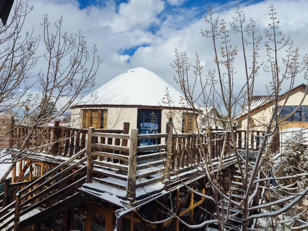 Happy Nomads Yurts & Hostel Karakol Exteriér fotografie